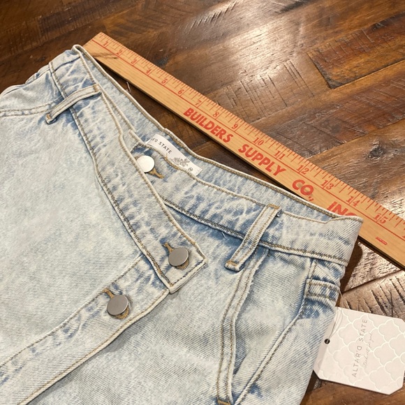 NWT Altar’d State light wash denim wrap skort M - Picture 9 of 9